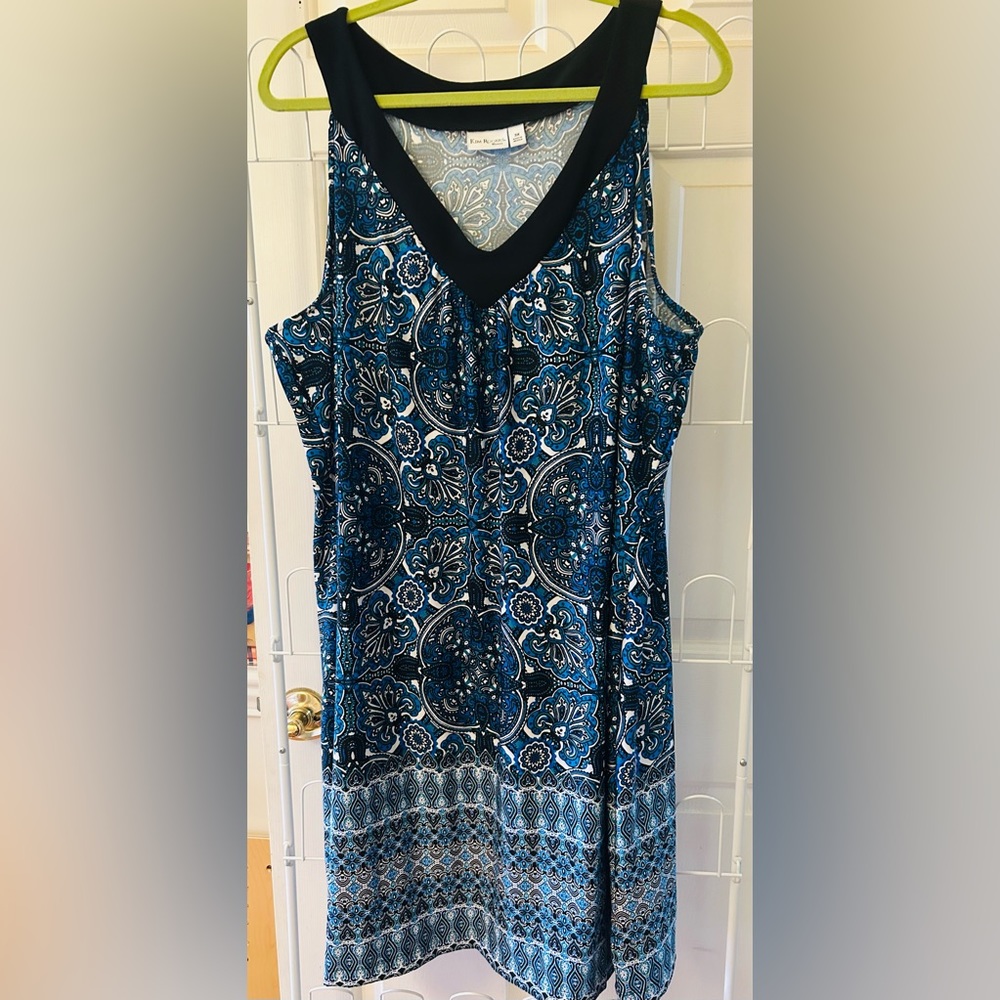 Kim Rogers brand women’s 3xl sleeveless dress. Excellent condition.